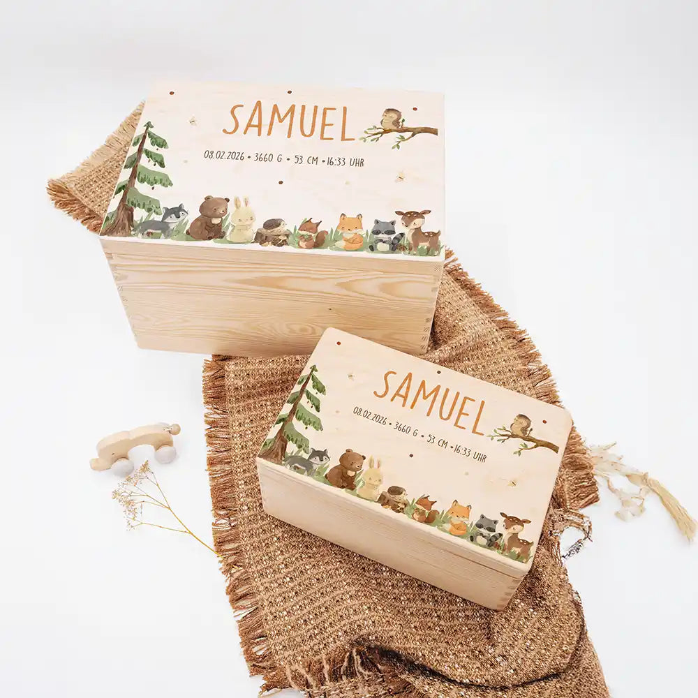 Boîte à souvenirs bébé personnalisée Animaux de la forêt – vue rapprochée du couvercle imprimé