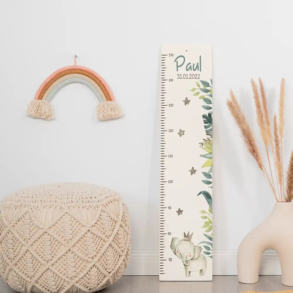 Toise enfant personnalisée Éléphant – variante claire avec prénom et date de naissance imprimés
