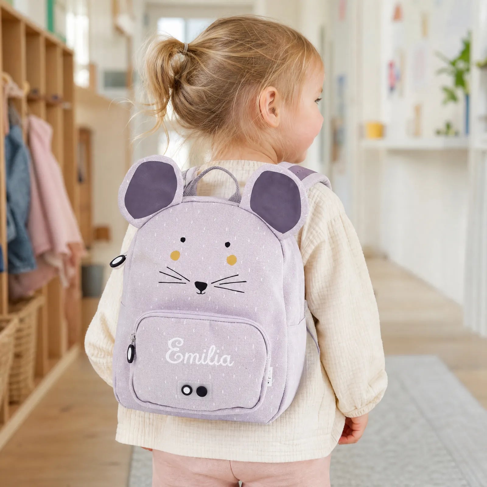 Mini sac à dos Souris dès 2 ans, porté par un enfant — Kidsmood
