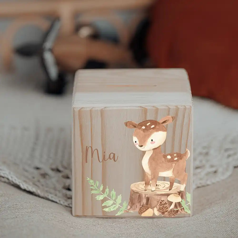Tirelire personnalisée en bois pour la chambre d'enfant, motif biche et faon — Kidsmood