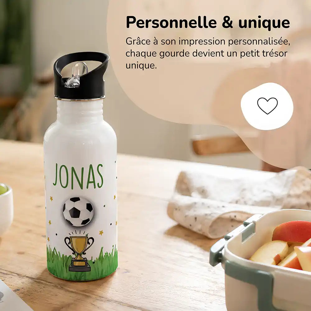 Gourde personnalisée motif Football et trophée, impression unique avec prénom — Kidsmood