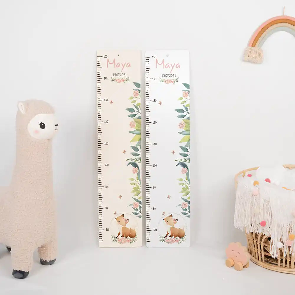 Toise enfant personnalisée Bébé renard – présentation de la toise avec prénom imprimé