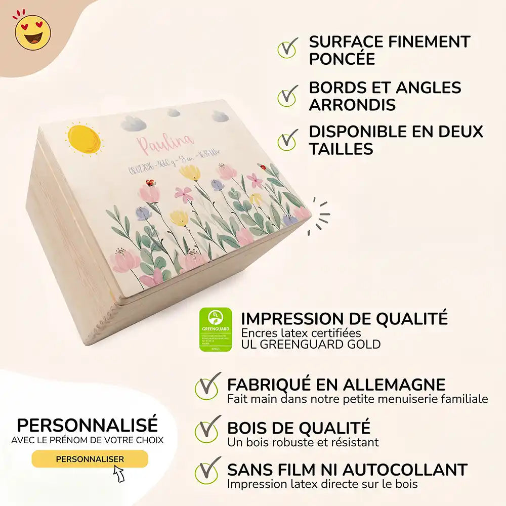 Boîte à souvenirs bébé personnalisée Fleurs sauvages – surface poncée, bords arrondis, impression directe sur le bois