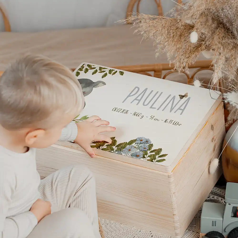 Boîte à souvenirs bébé personnalisée Koala – coffret en bois dans la chambre d'enfant