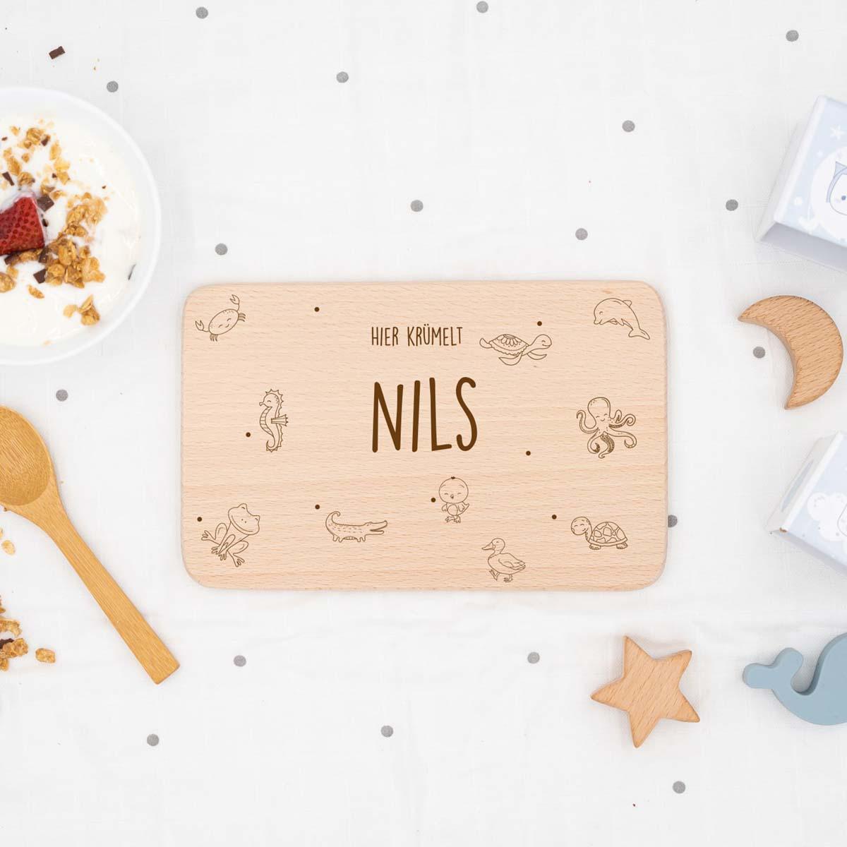 handcrafted breakfast board with personalized sea engraving