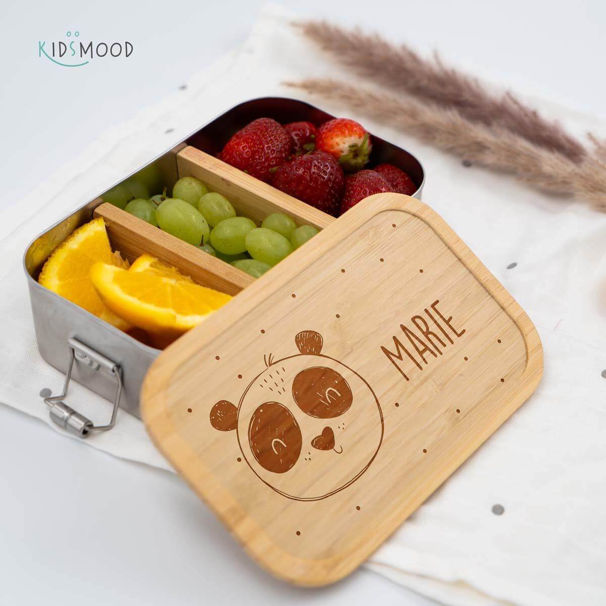 close-up of lunchbox with pandabär motif