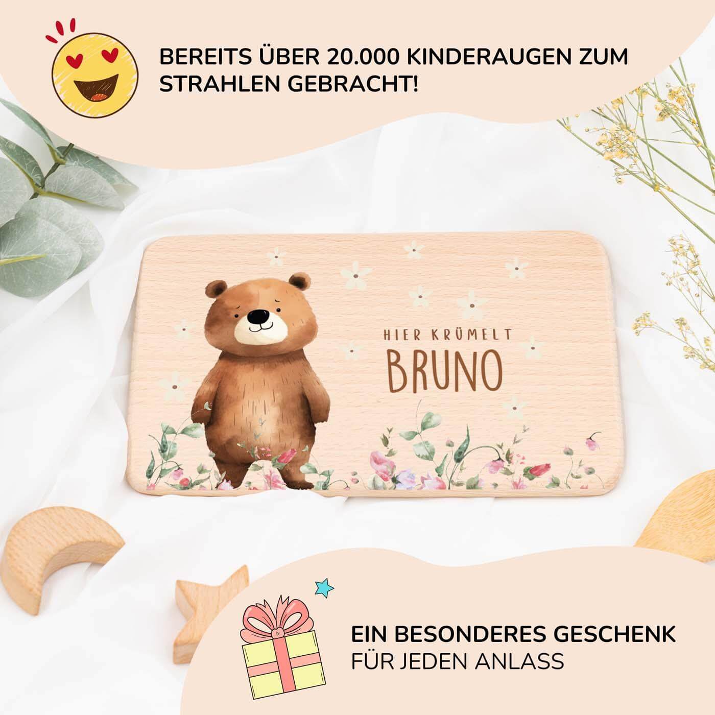 hochwertiges frühstücksbrettchen mit bär und blumenwiese personalisiert