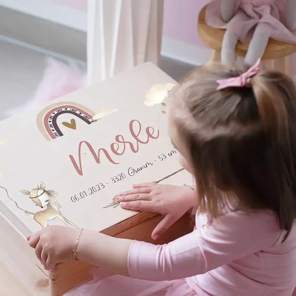 Erinnerungsbox Baby - Reh Regenbogen Boho