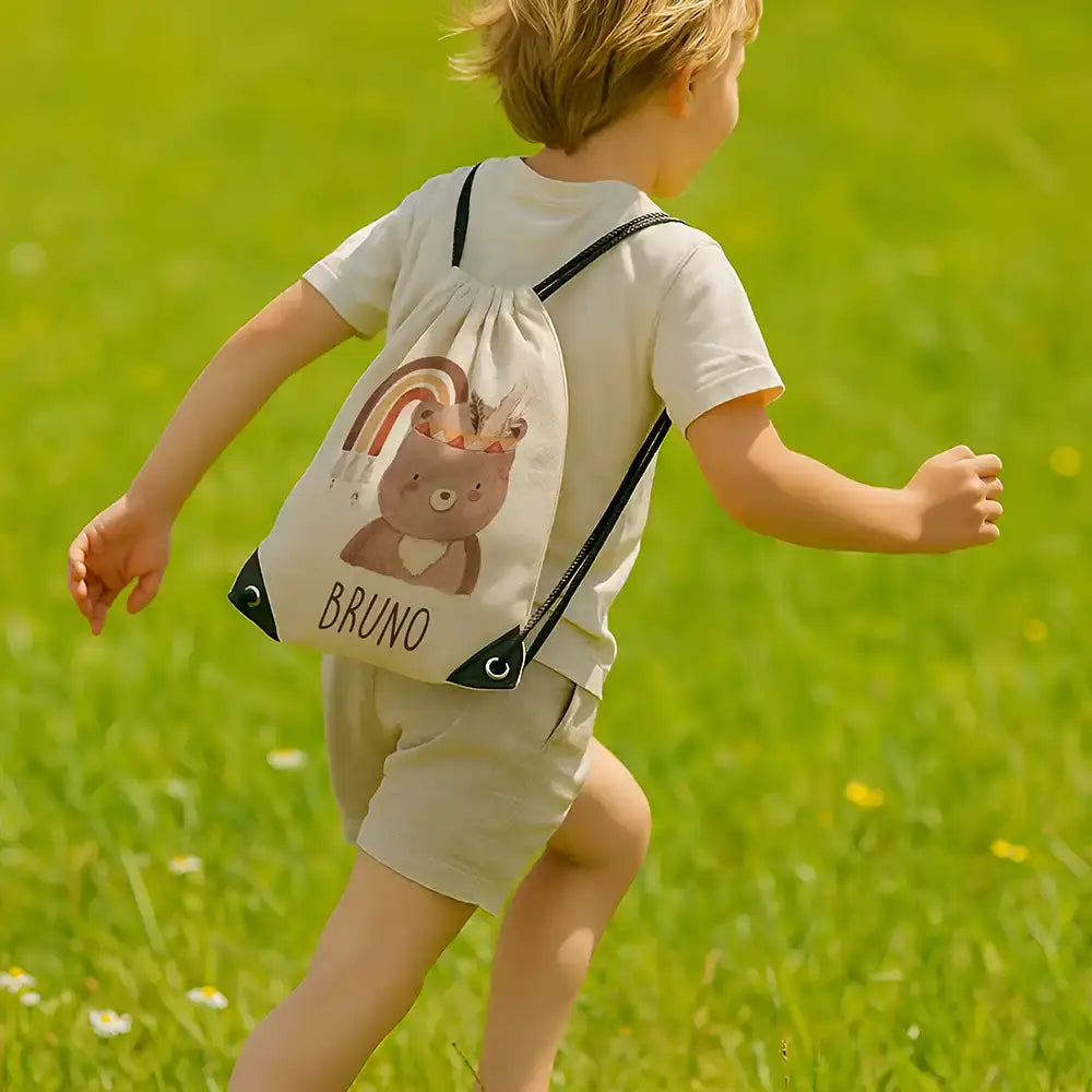 Personalisierter Turnbeutel mit Namen - Bär mit Regenbogen