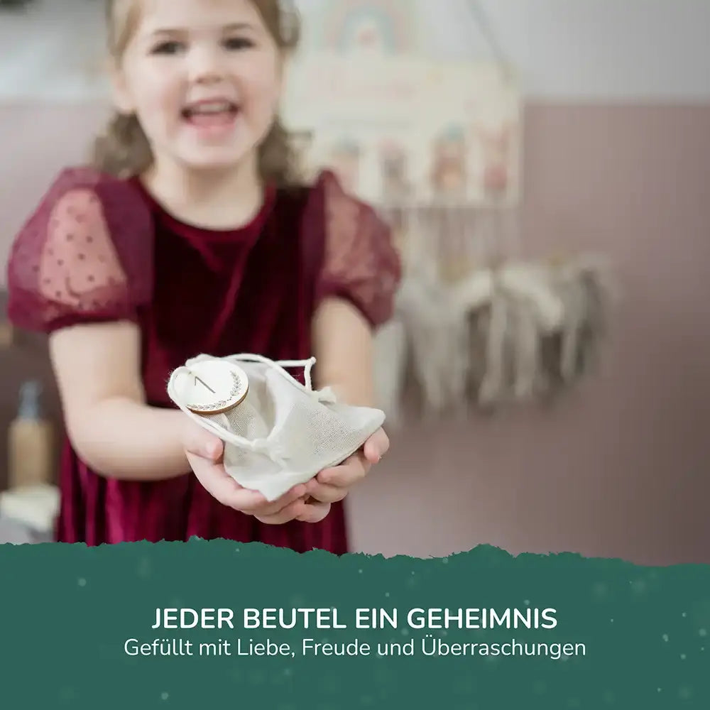 Personalisierter runder Adventskalender Kinder aus Holz - Tierische Weihnachtsfeier