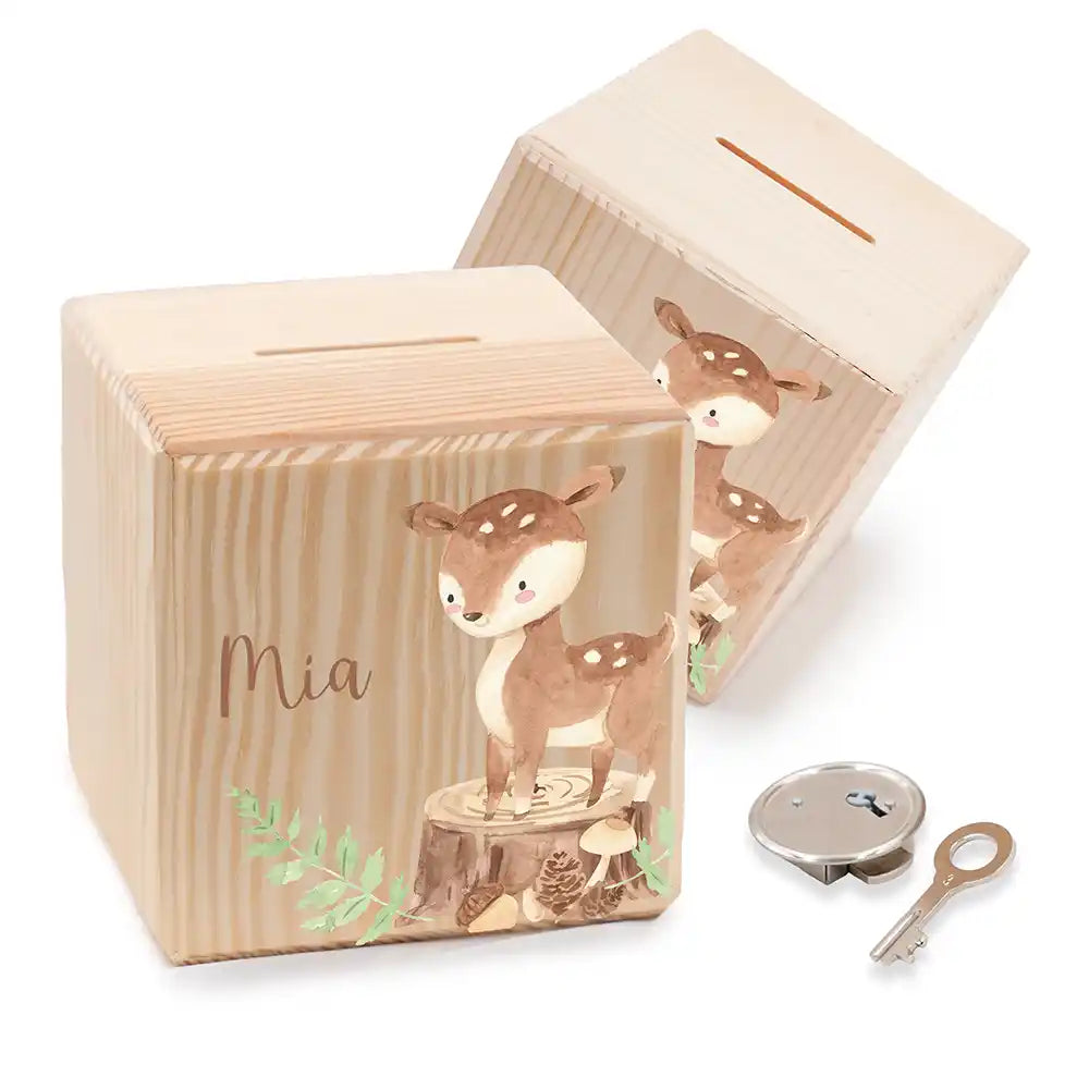 Tirelire enfant personnalisée en bois avec prénom, motif biche et faon — Kidsmood