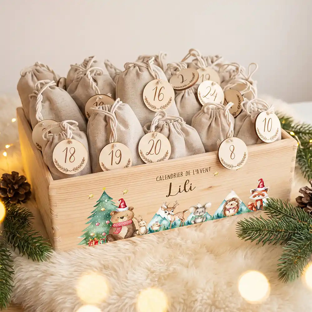 Calendrier de l'avent personnalisé, motif Montagnes enneigées — Caisse garnie des 24 sachets | Kidsmood