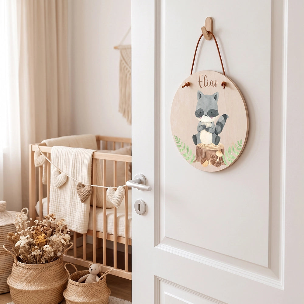 Plaque de porte personnalisée, motif Raton laveur — Accrochée à la porte de la chambre | Kidsmood