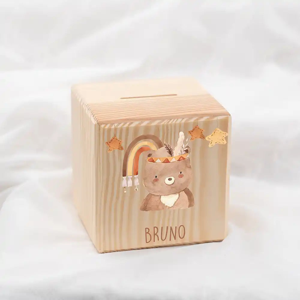 Tirelire en bois personnalisée avec prénom, motif ours bohème — Kidsmood