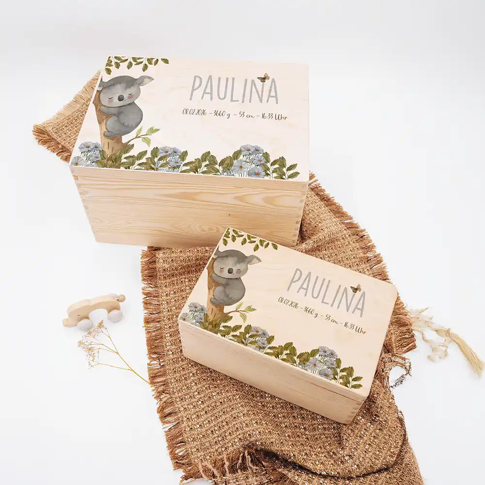 Boîte à souvenirs bébé personnalisée Koala – vue rapprochée du couvercle imprimé