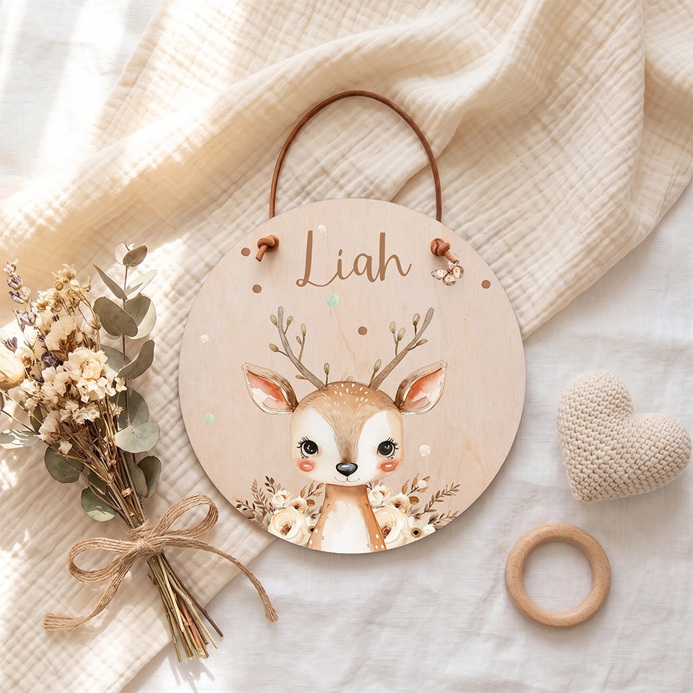 Plaque de porte personnalisée, motif Cerf et fleurs — Vue de détail à plat | Kidsmood