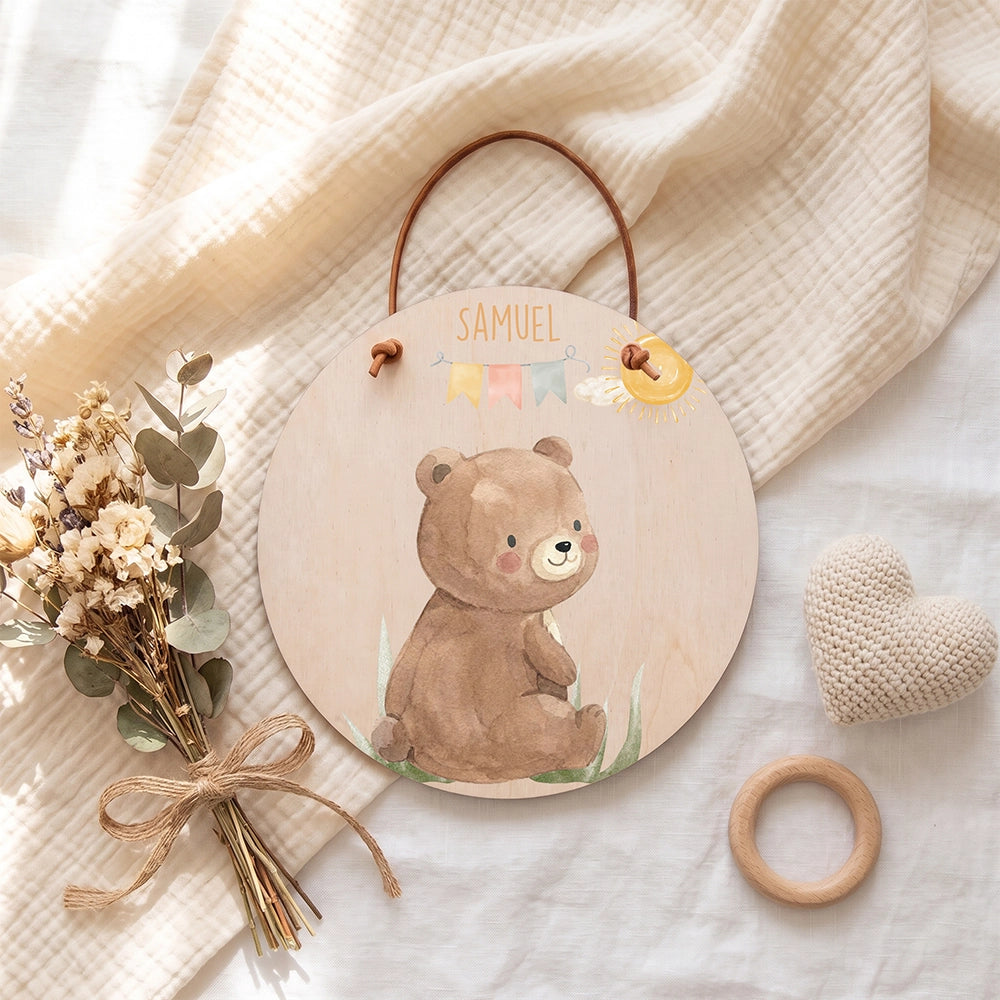 Plaque de porte personnalisée, motif Ourson et fanions — Vue de détail à plat | Kidsmood