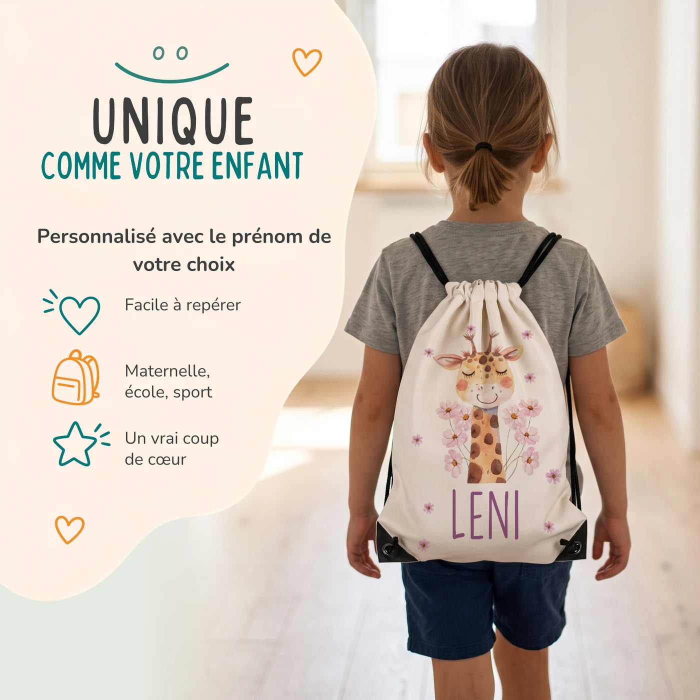 Enfant portant son sac de sport personnalisé sur le dos, motif girafe — Kidsmood