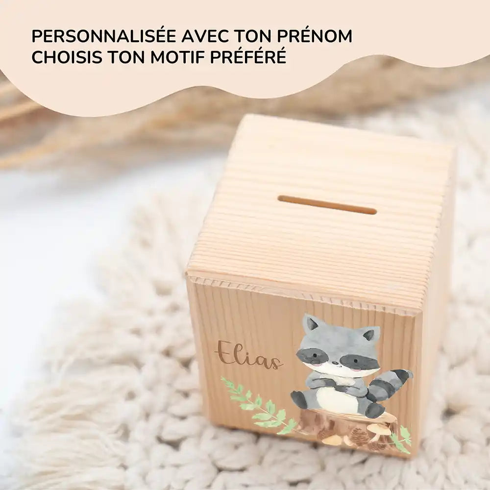 Tirelire en bois pour enfant, prénom et motif raton laveur au choix — Kidsmood