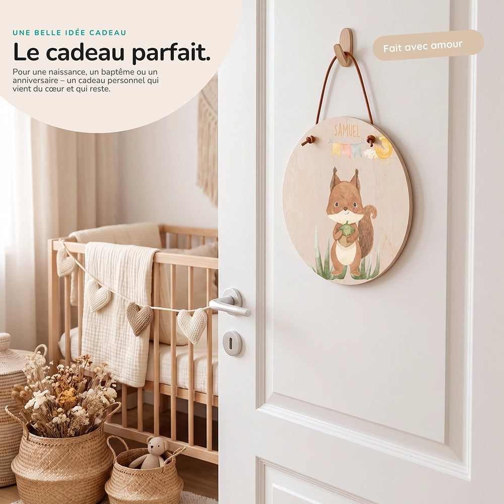 Plaque de porte personnalisée, motif Écureuil et fanions — Idée cadeau de naissance | Kidsmood