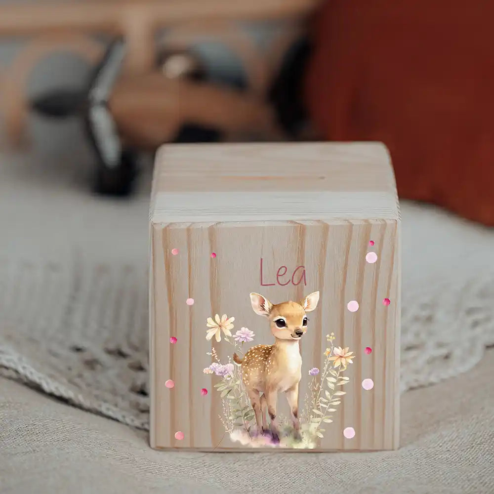 Tirelire personnalisée en bois pour la chambre d'enfant, motif faon des prés — Kidsmood
