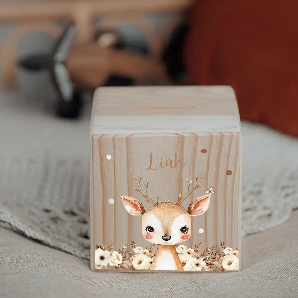 Tirelire personnalisée en bois pour la chambre d'enfant, motif faon fleuri — Kidsmood