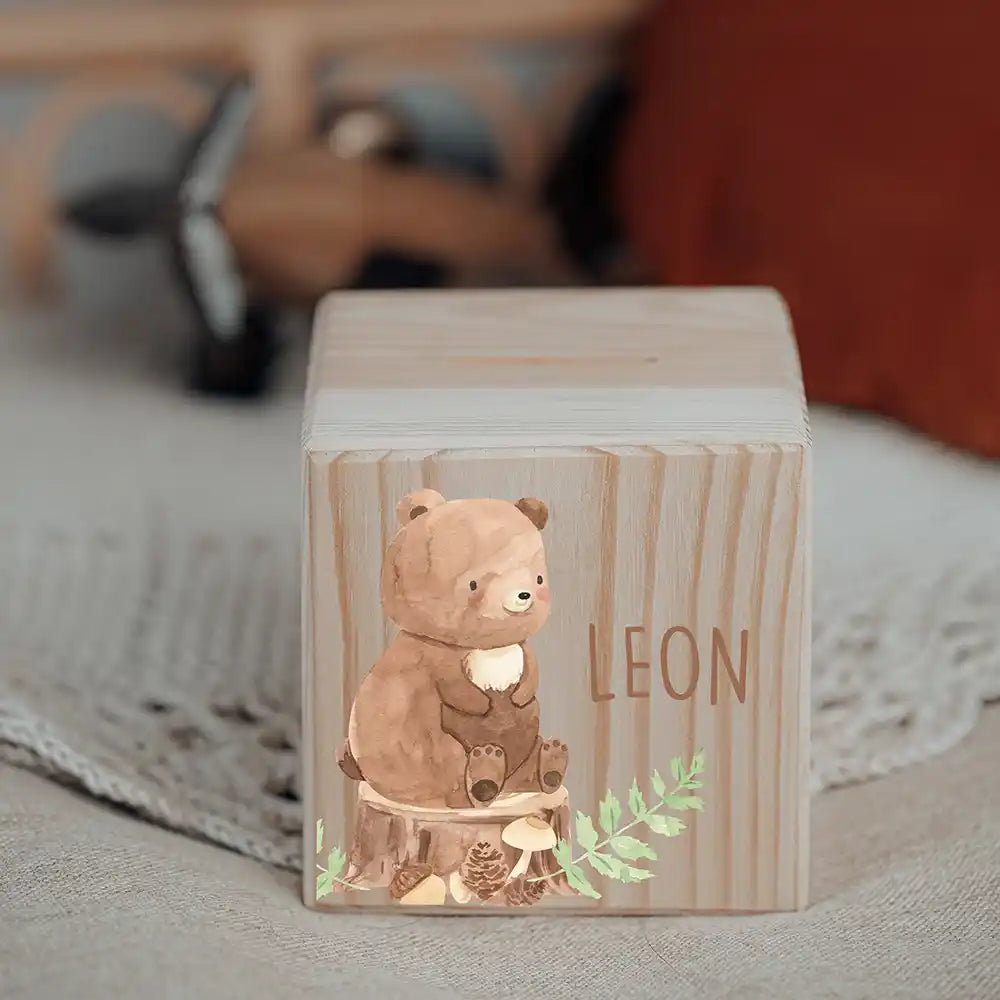 Tirelire personnalisée en bois pour la chambre d'enfant, motif ours des bois — Kidsmood