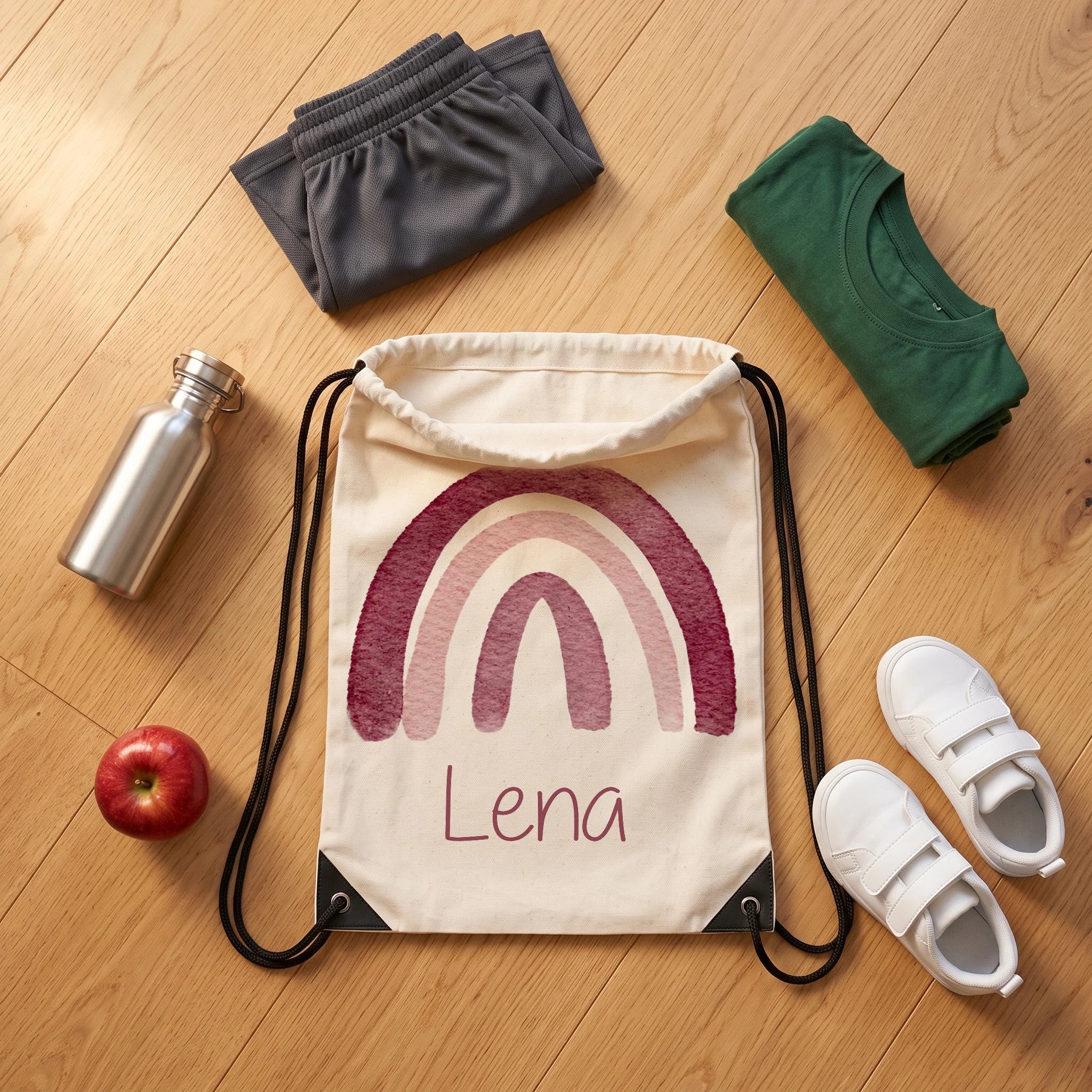 Sac de sport personnalisé avec tenue de sport, chaussures et gourde, motif arc-en-ciel — Kidsmood