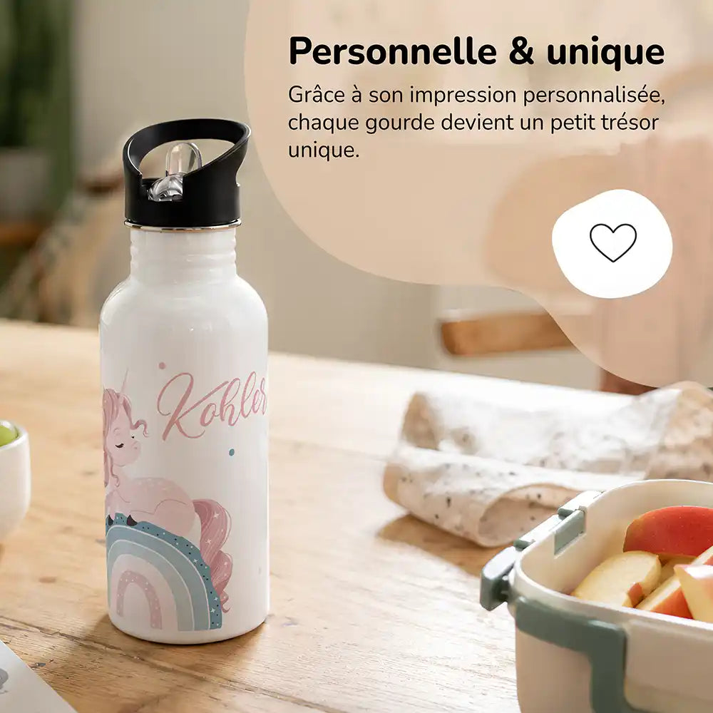 Gourde personnalisée motif Licorne sur arc-en-ciel, impression unique avec prénom — Kidsmood