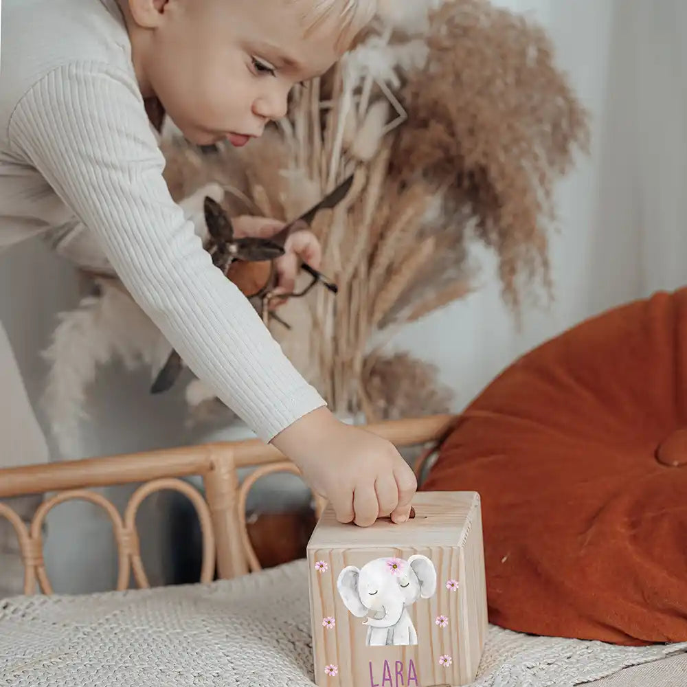 Tirelire personnalisée pour aider l'enfant à économiser, motif éléphant fleuri — Kidsmood