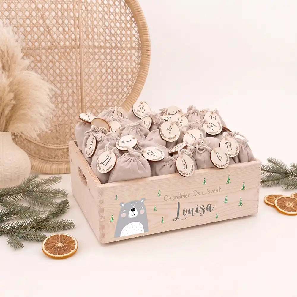 Calendrier de l'avent personnalisé, motif Ours gris — Caisse en bois clair | Kidsmood