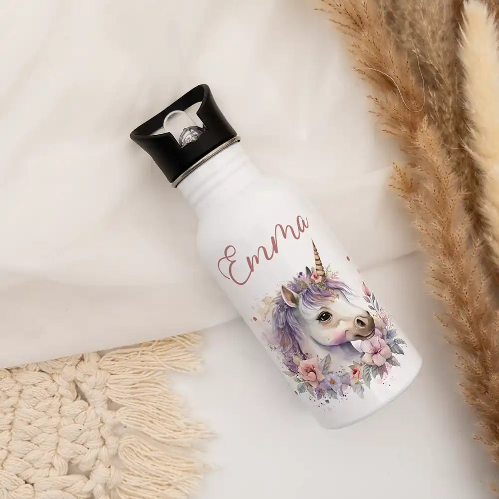 Jolie gourde personnalisée enfant motif Licorne fleurie avec prénom — Kidsmood