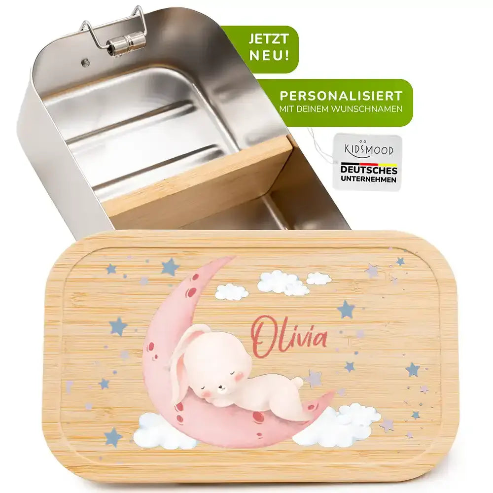 handgefertigte brotdose aus holz mit baby hase motiv