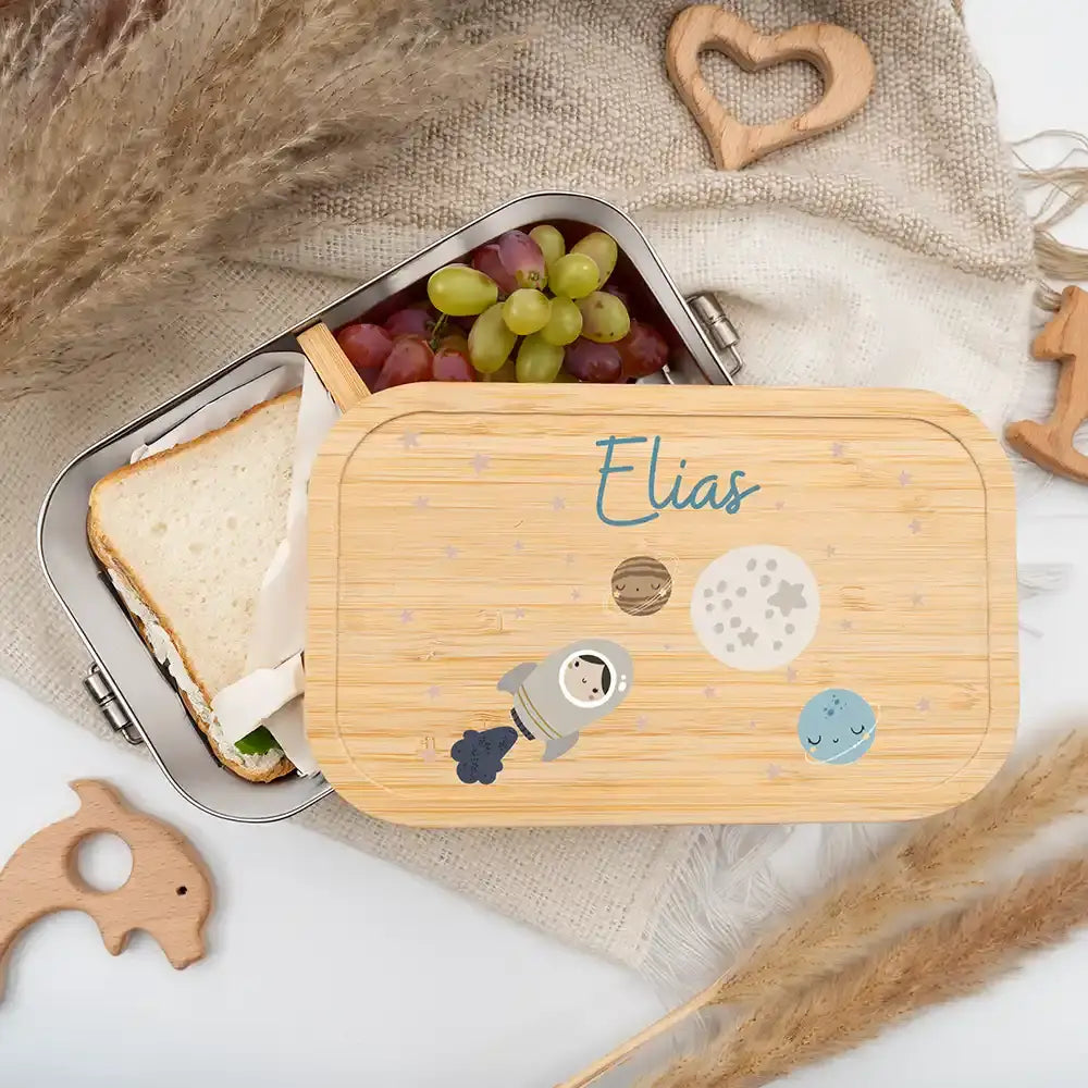 personalisierte brotdose mit großem weltall design