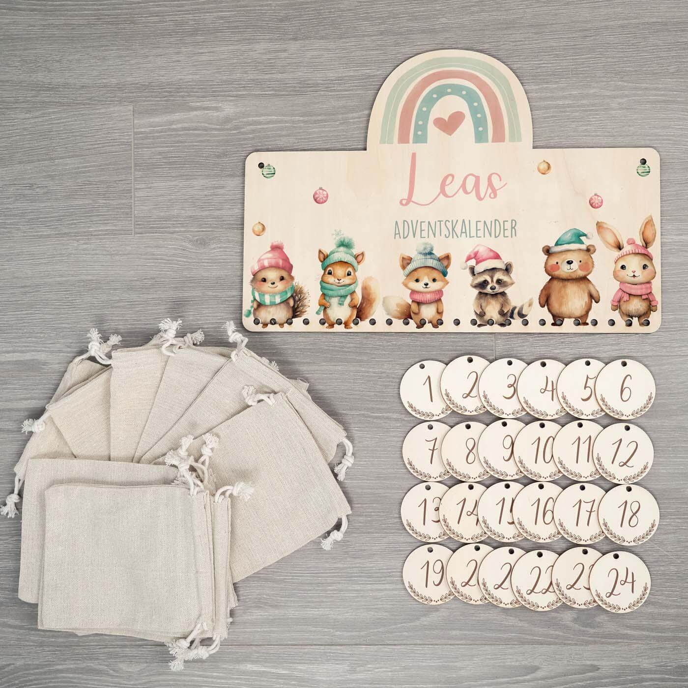 hochwertiger holz adventskalender mit winter-tierfamilie design