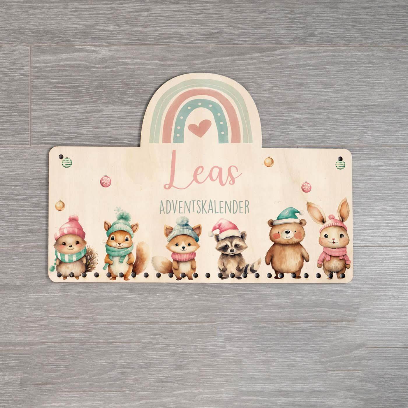 personalisierter winter-tierfamilie adventskalender aus holz