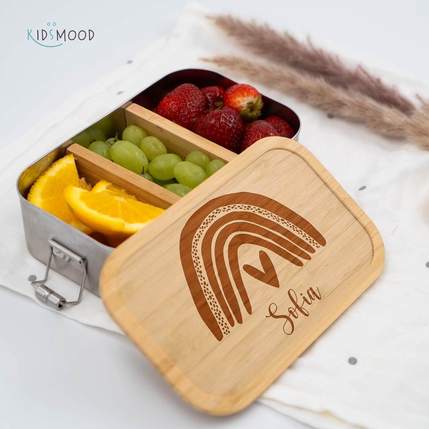 personalized lunchbox with rainbow design
