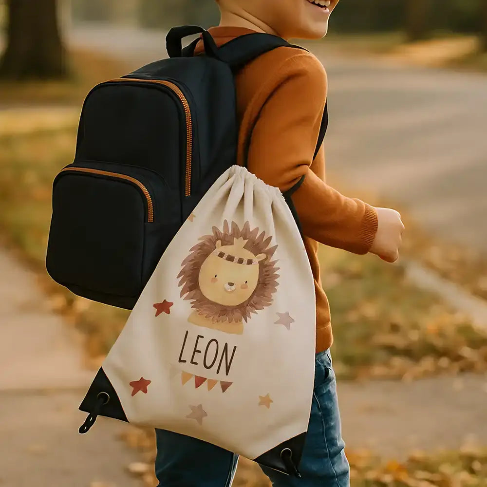 Personalisierter Turnbeutel mit Namen - Löwe mit Kranz