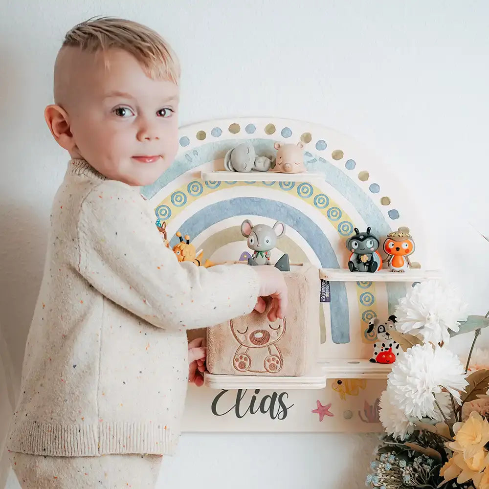 Tonie Regal aus Holz, Toniebox Regal personalisiert Regenbogen 10