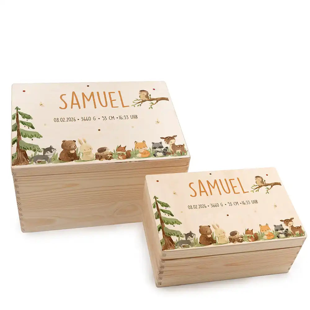Boîte à souvenirs bébé personnalisée Animaux de la forêt – deux tailles sur fond blanc