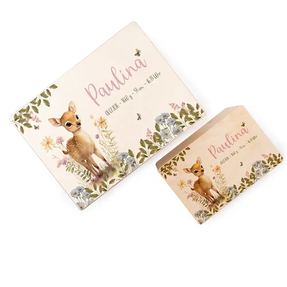 Boîte à souvenirs bébé personnalisée Faon fleurs des champs – coffret fermé sur fond blanc