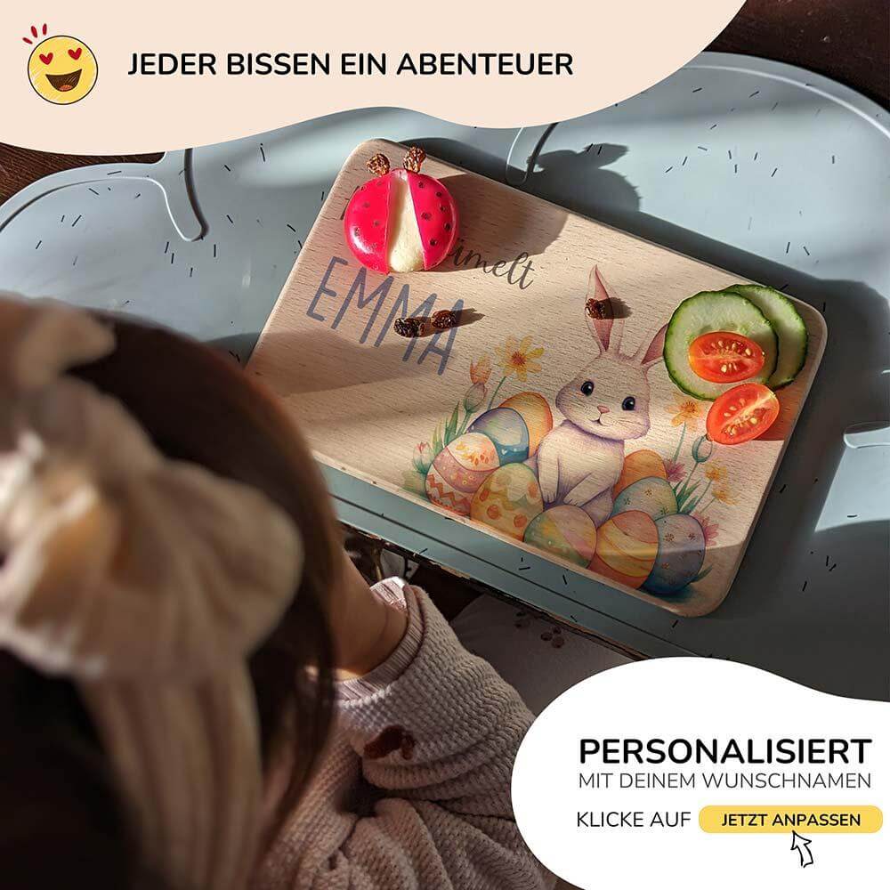 nahaufnahme des frühstücksbrettchens mit gravur