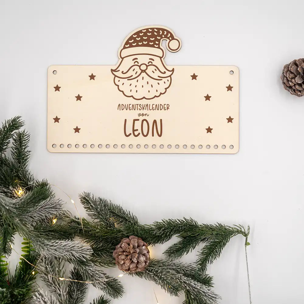 Personalisierbarer Adventskalender "Weihnachtsmann" - Holz & Jute für Kinder