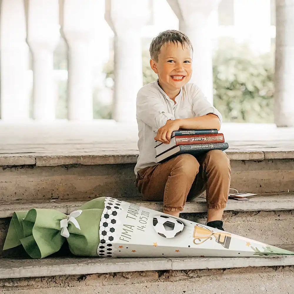 Personalisierte Schultüte mit Namen - Bär Boho Regenbogen