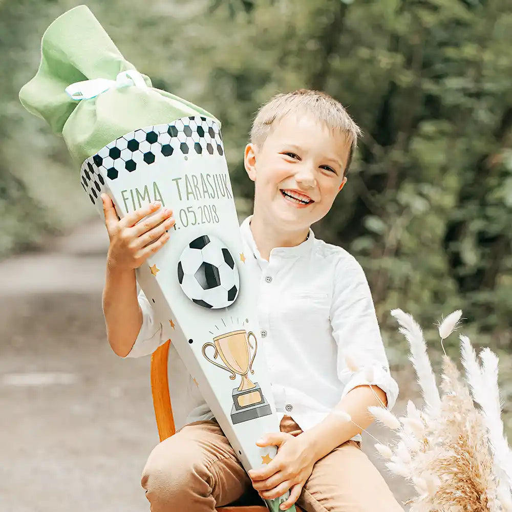 Personalisierte Schultüte mit Namen - Fussball