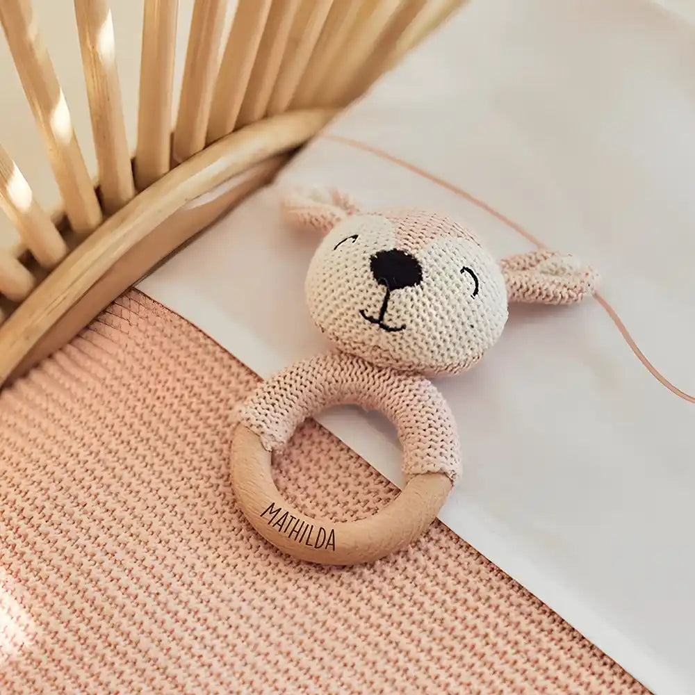 Baby Beißring aus Holz mit Hirsch - Rosa/Blau Ø 7cm - Zahnen leicht gemacht