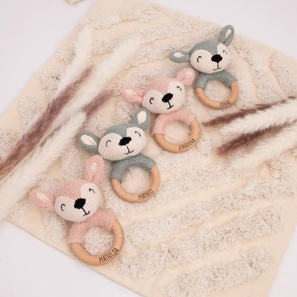 Baby Beißring aus Holz mit Hirsch - Rosa/Blau Ø 7cm - Zahnen leicht gemacht