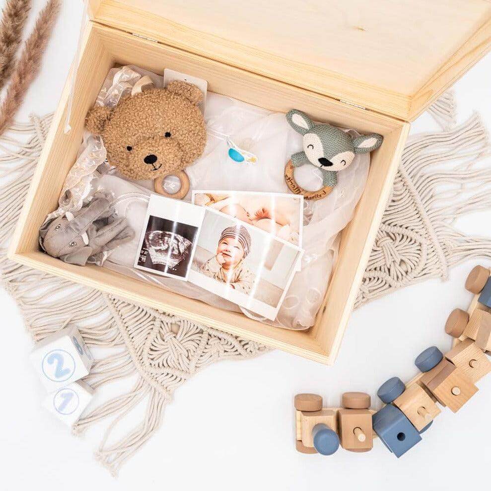 memory box with einhorn design and personalized name